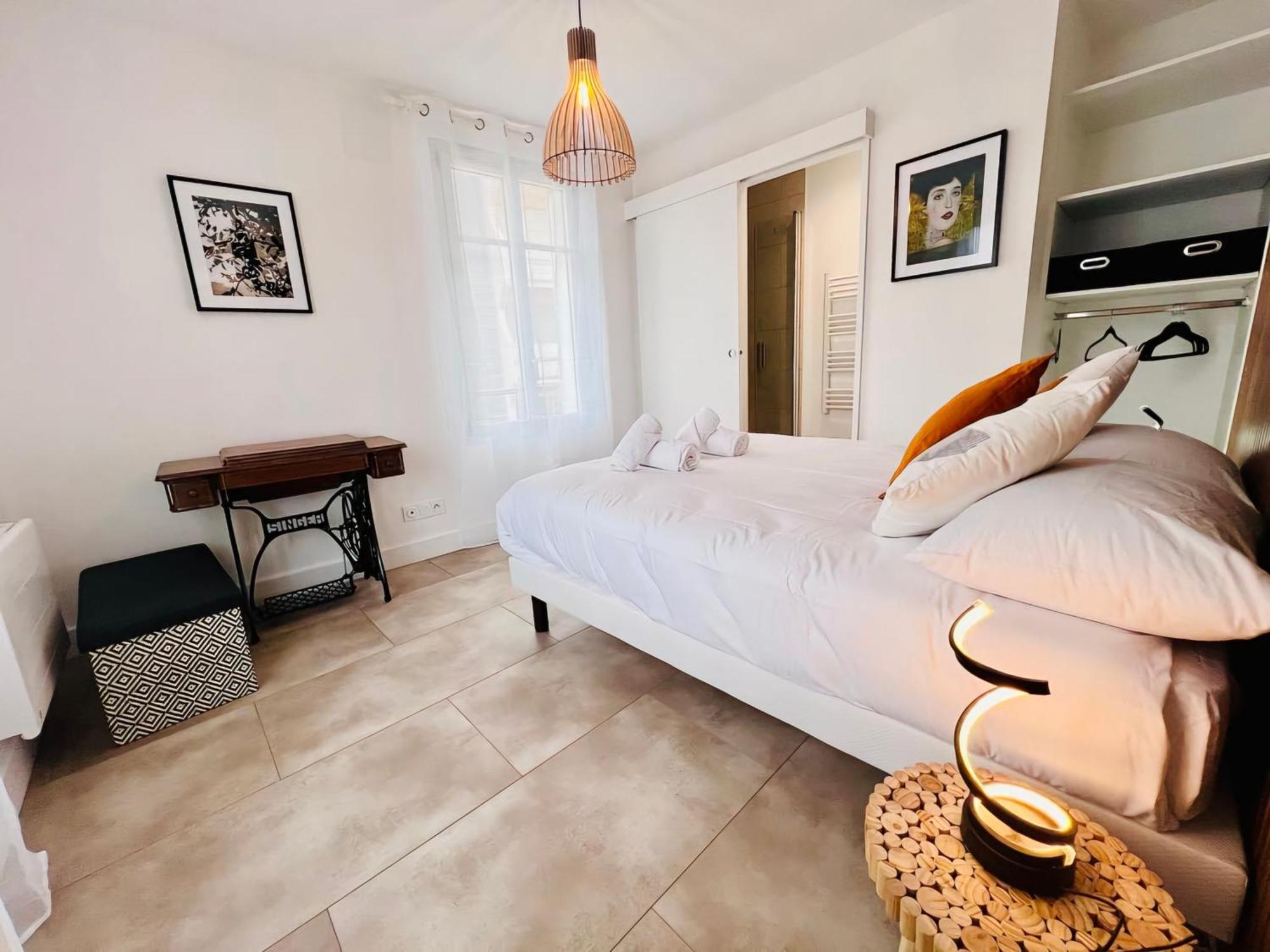 Le Prestige Du Sanctuaire * Lourdes